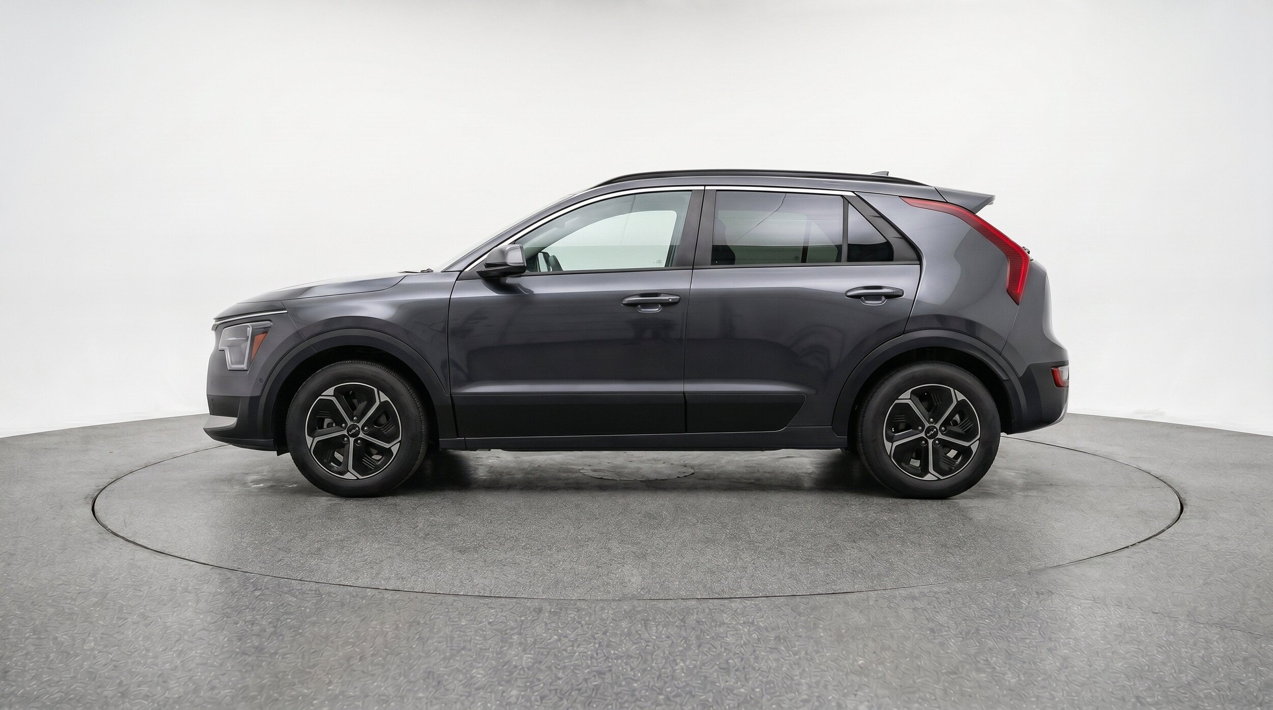 Thumbnail: 2026 Kia Niro - 5