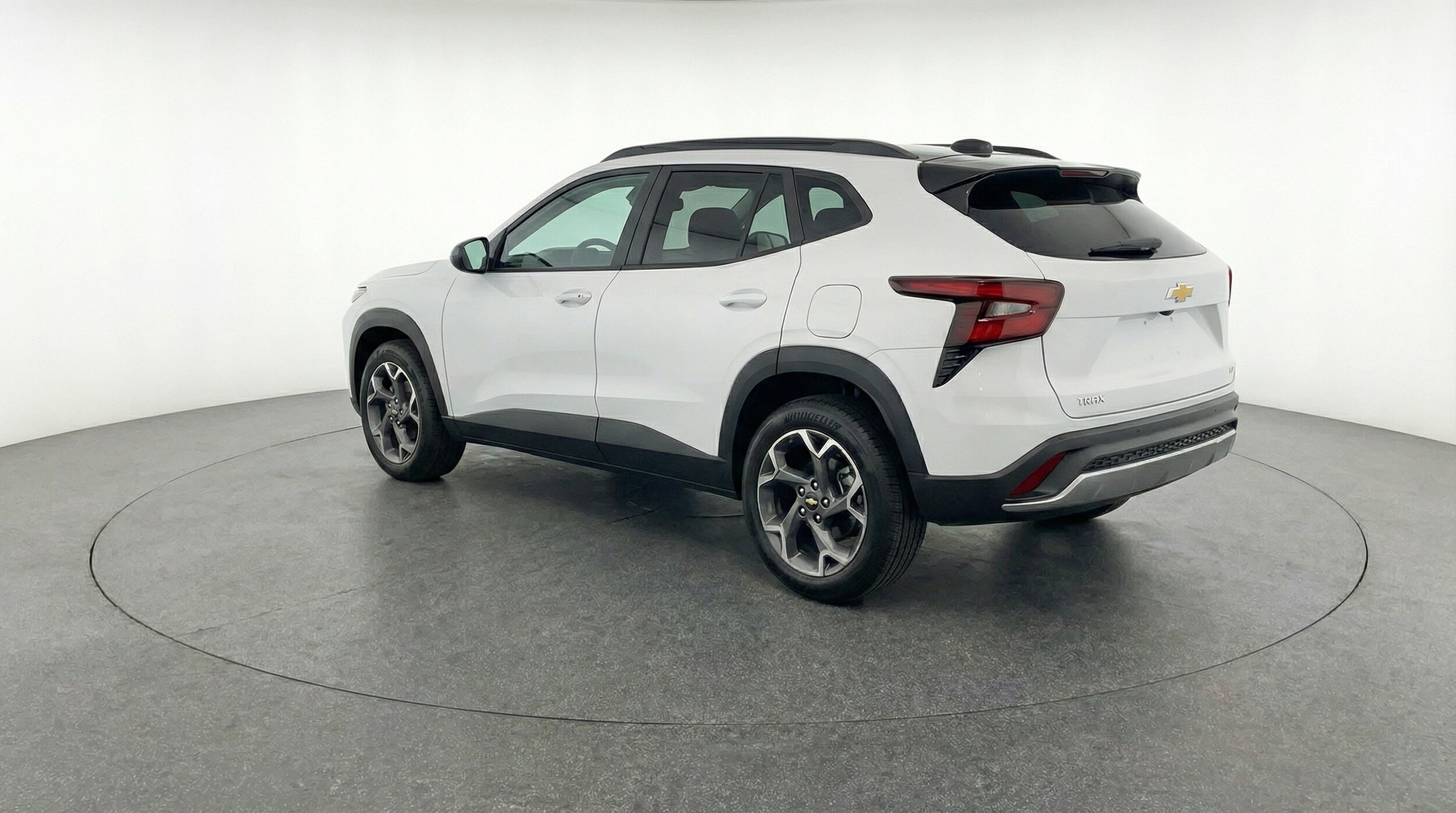 Thumbnail: 2025 Chevrolet Trax - 5