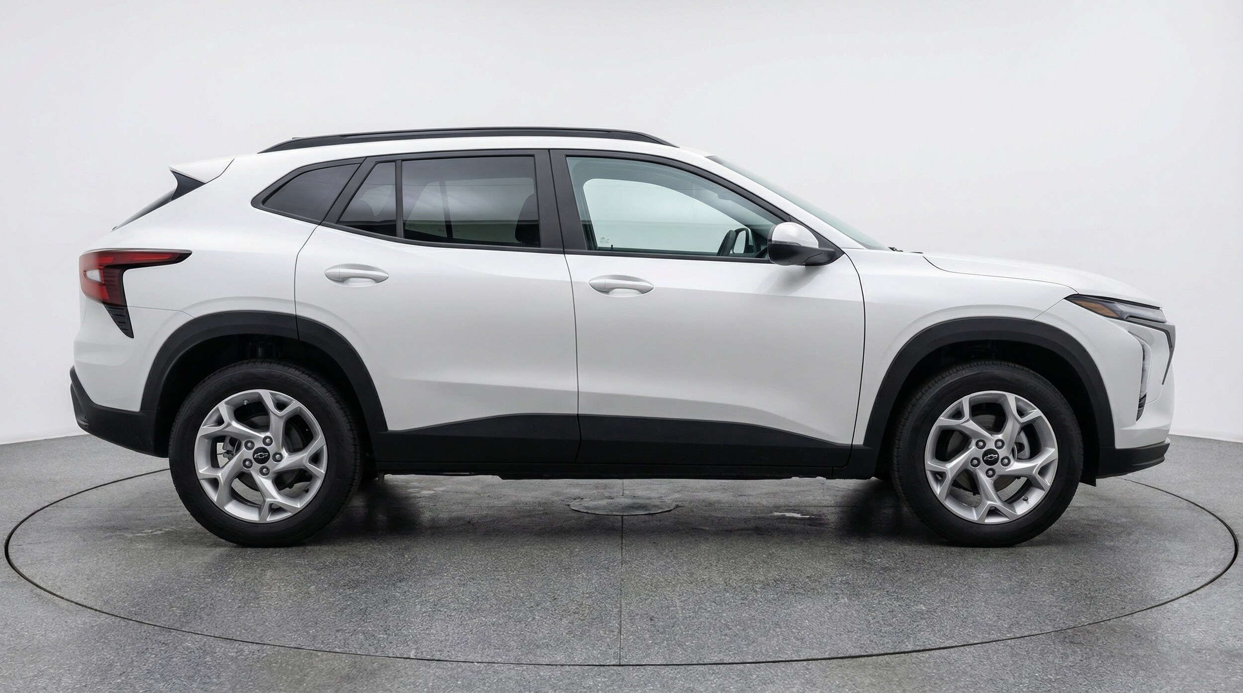Thumbnail: 2025 Chevrolet Trax - 8