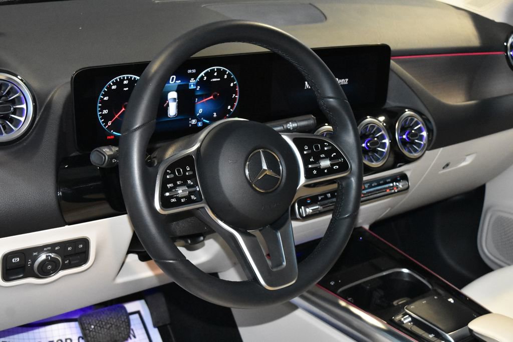 2023 Mercedes Benz GLA 250 photo 2