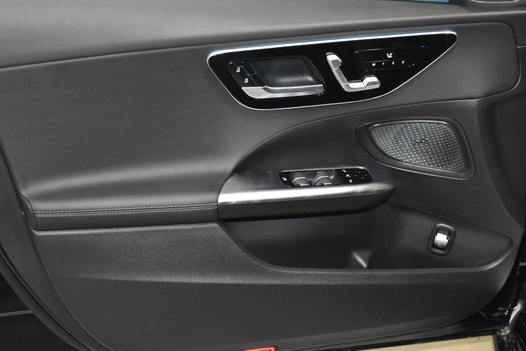 2025 Mercedes Benz C 300 Sedan photo 3