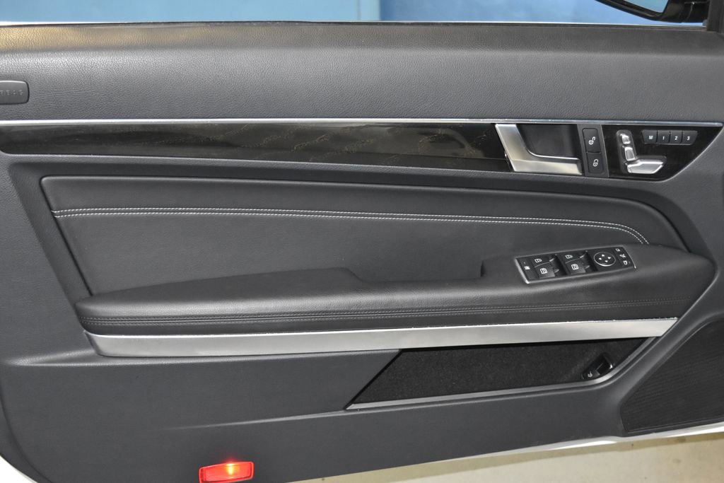 2017 Mercedes Benz E 400 Cabriolet photo 3