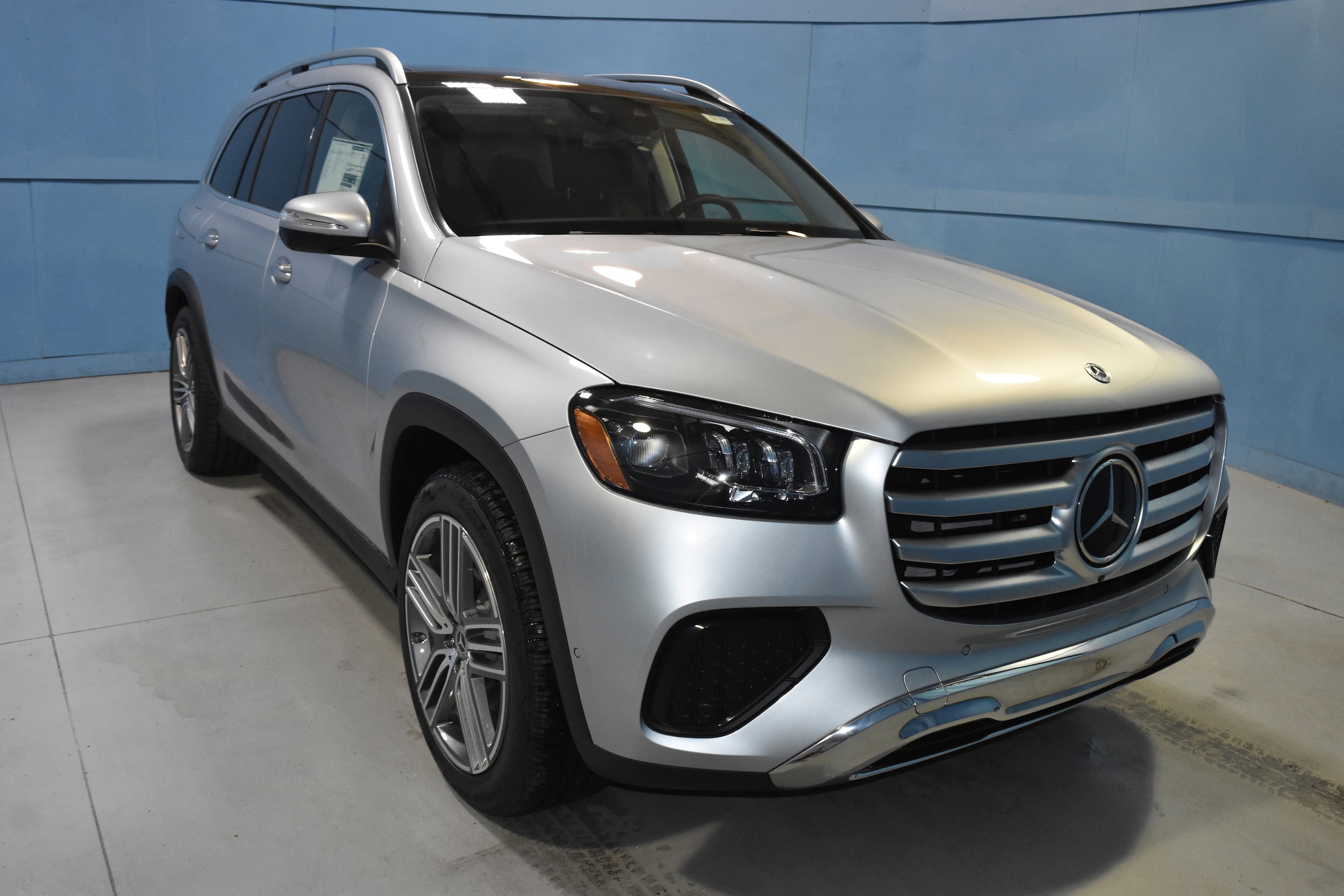 2026 Mercedes-Benz GLS Base's photo