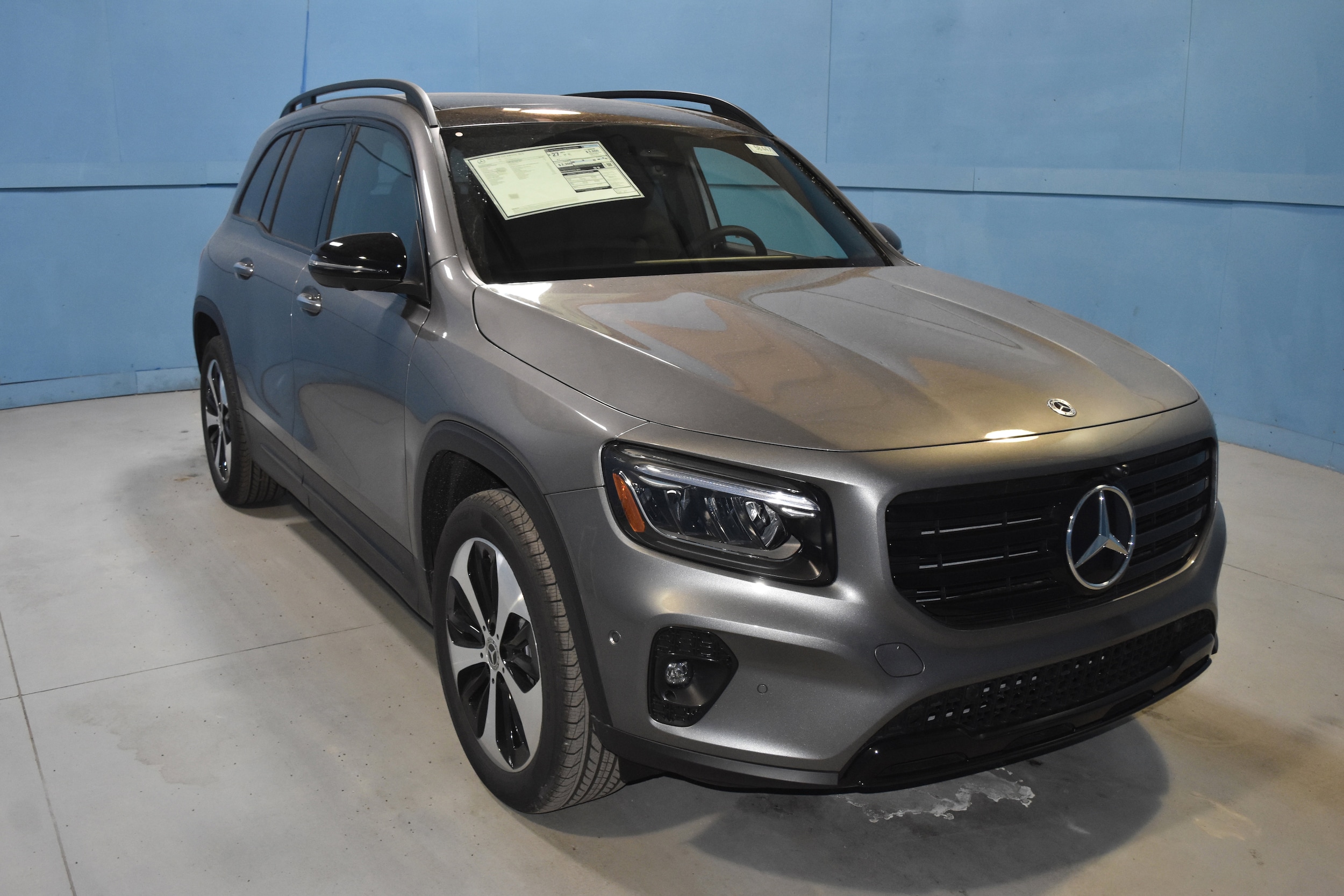 2026 Mercedes-Benz GLB GLB 250 4MATIC's photo