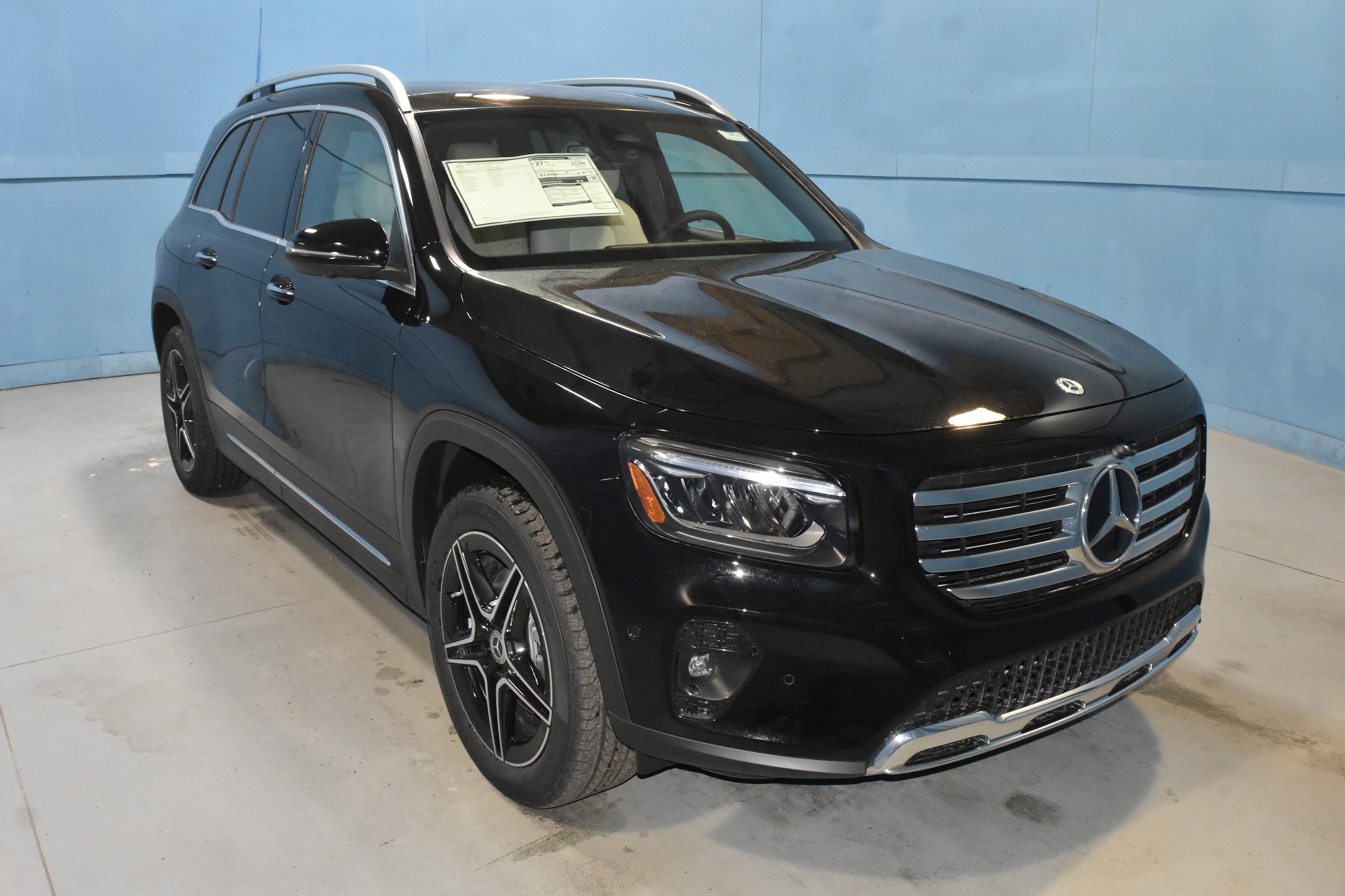 2026 Mercedes-Benz GLB GLB 250 4MATIC's photo