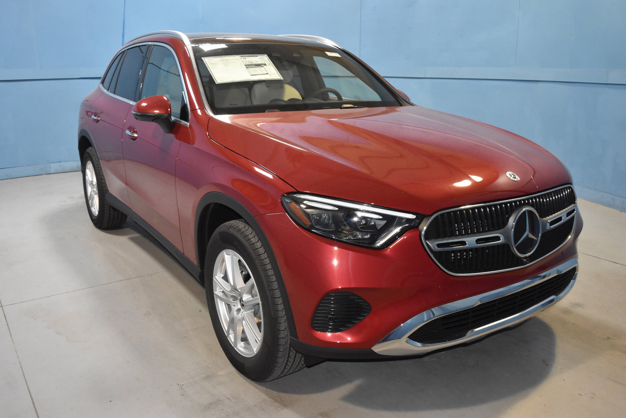 2026 Mercedes Benz GLC 300 4MATIC photo 2