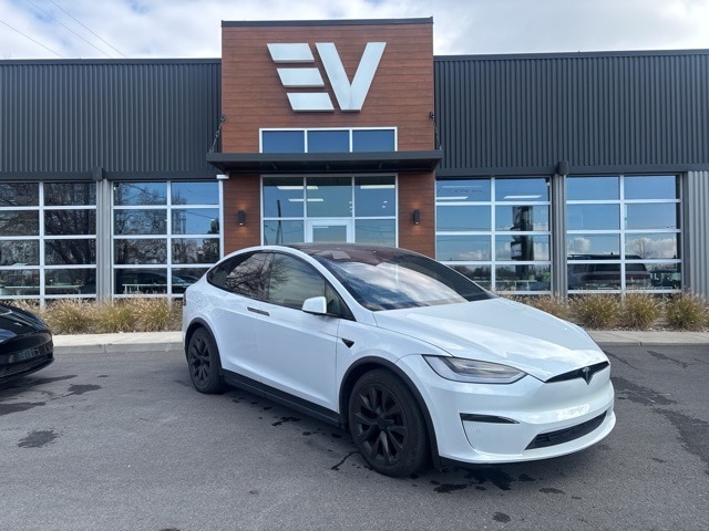 2022 Tesla Model X Plaid's photo