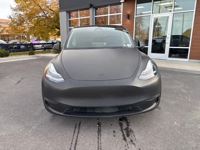 2023 Tesla Model Y Long Range photo 2