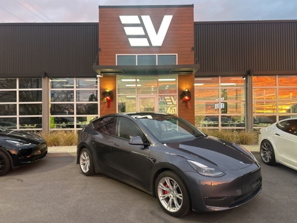 Used 2022 Tesla Model Y Performance SUV