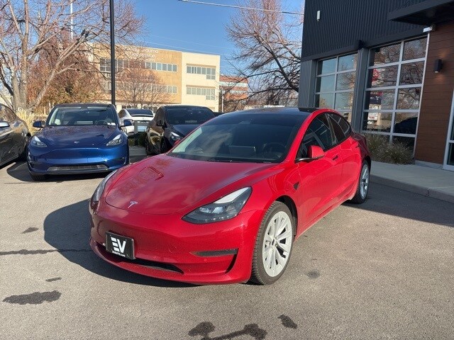 2022 Tesla Model 3 Long Range photo 4