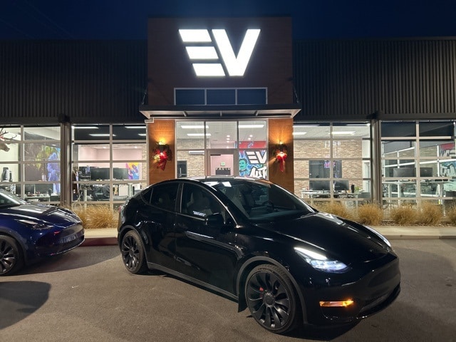 2023 Tesla Model Y Performance's photo