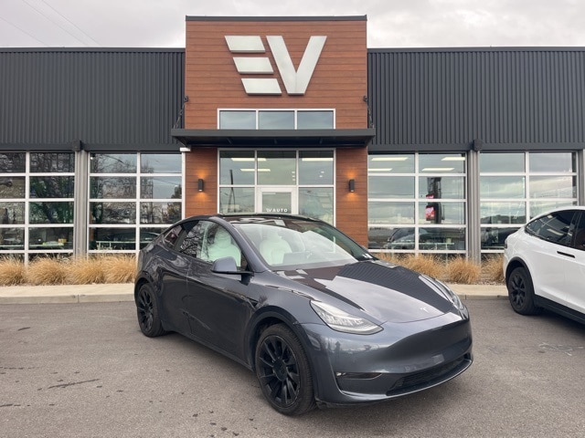 2022 Tesla Model Y Long Range's photo