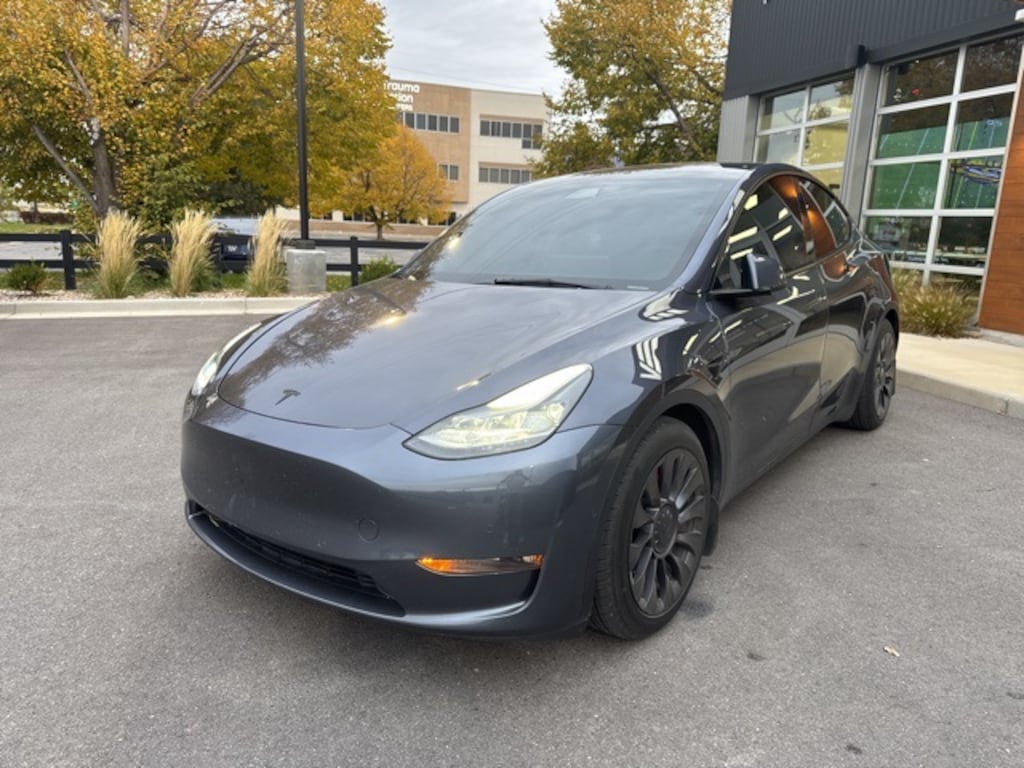 Used 2022 Tesla Model Y Performance SUV