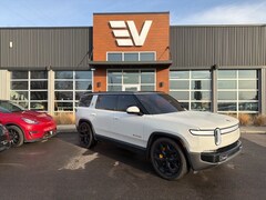 2024 Rivian R1S Adventure SUV