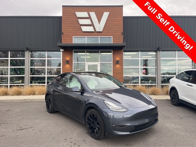 2022 Tesla Model Y Long Range's photo