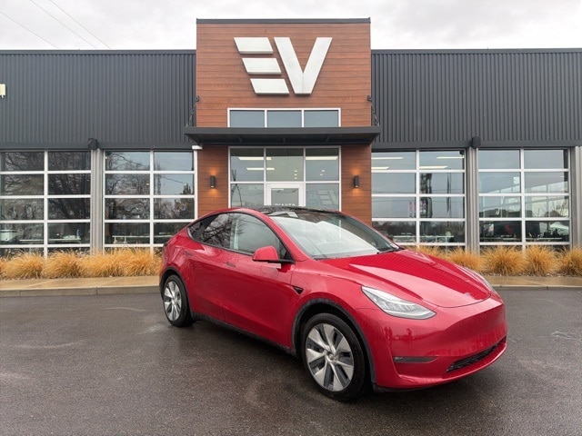 2023 Tesla Model Y Long Range's photo