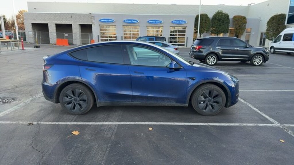 Used 2025 Tesla Model Y Long Range SUV