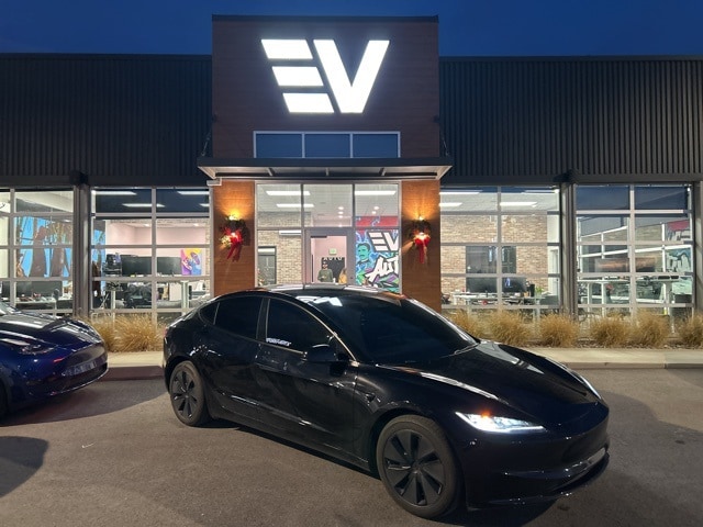 2025 Tesla Model 3 Long Range's photo