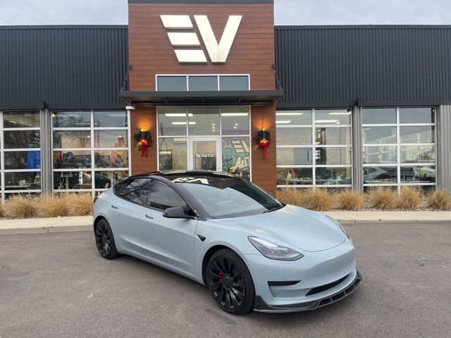 2023 Tesla Model 3 Performance's photo