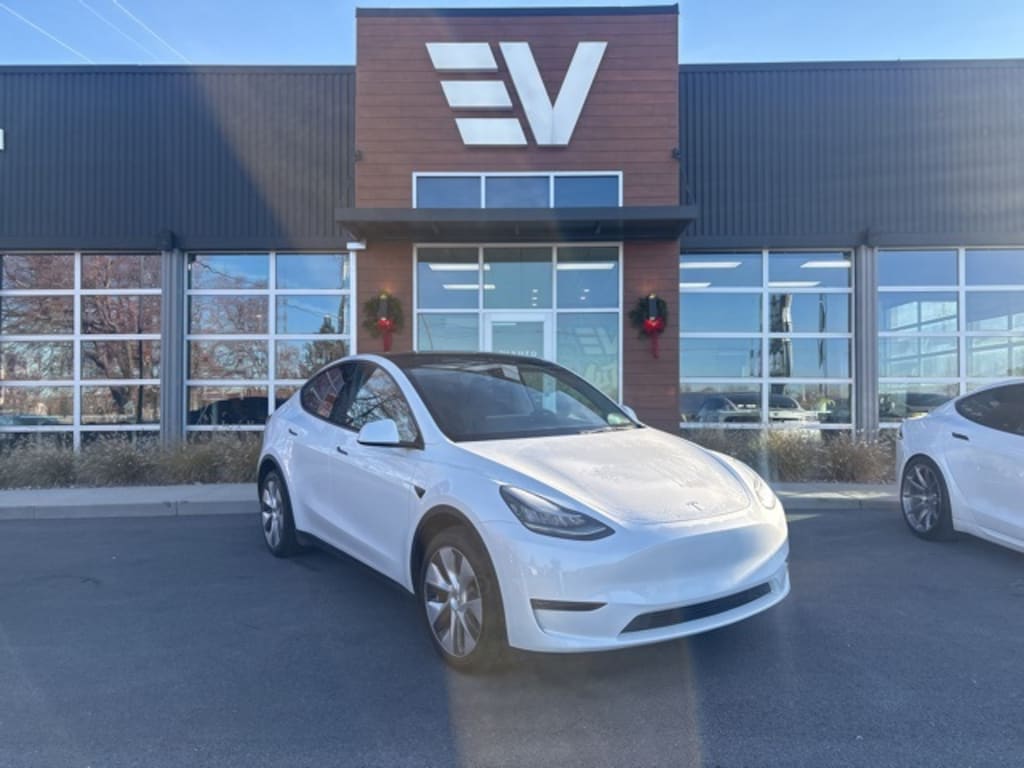 Used 2023 Tesla Model Y Long Range SUV