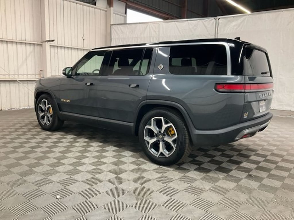 Used 2024 Rivian R1S Adventure SUV