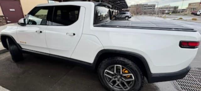 2022 Rivian R1T Adventure's photo