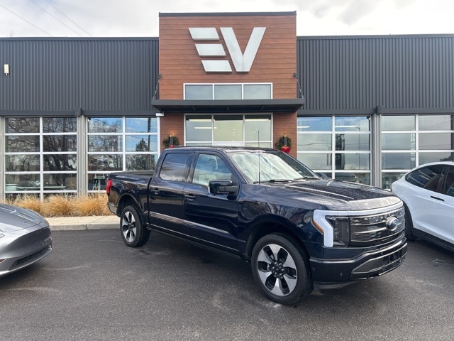 2023 Ford F-150 Lightning Platinum's photo