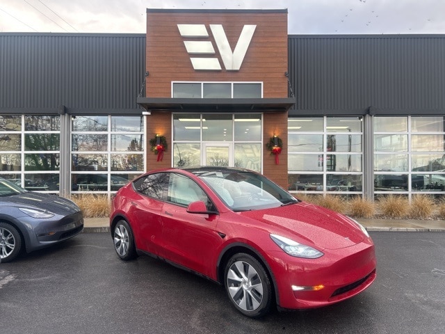 2023 Tesla Model Y Long Range's photo