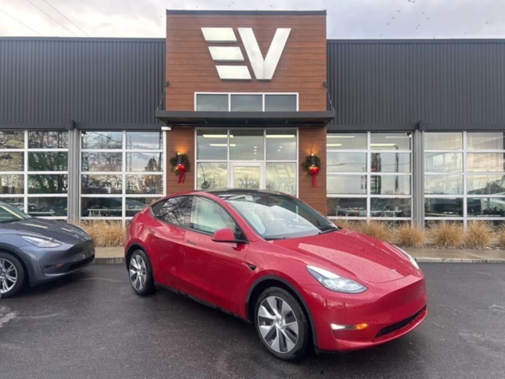 Used 2023 Tesla Model Y Long Range SUV