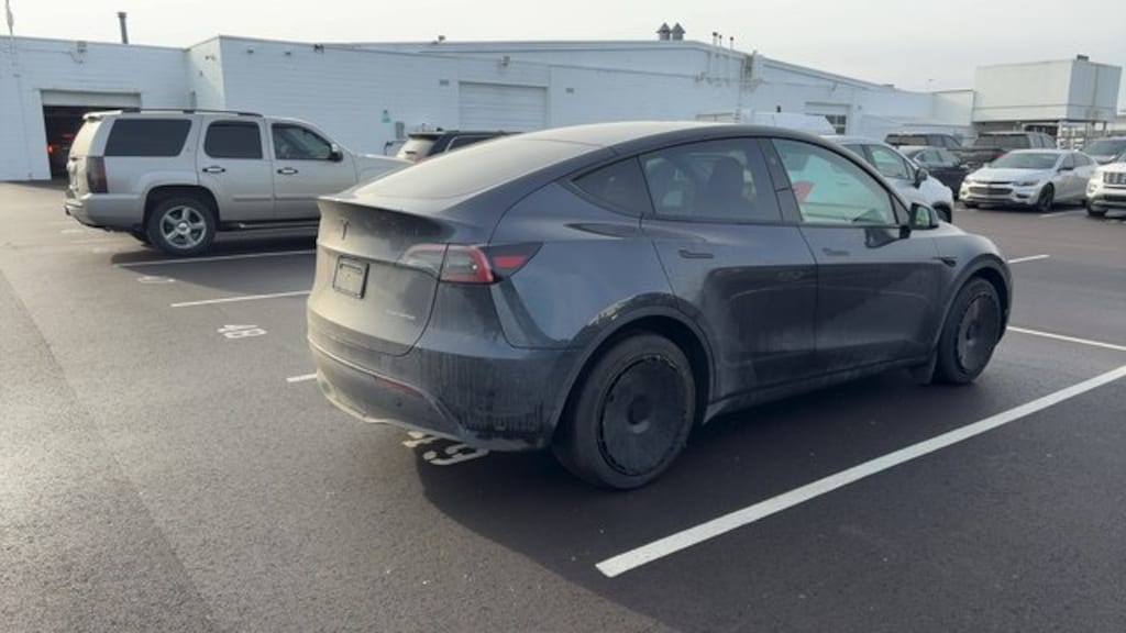 Used 2024 Tesla Model Y Long Range SUV