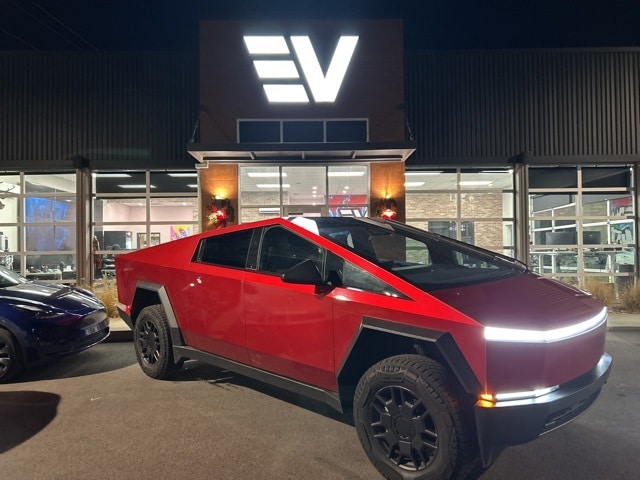 2024 Tesla Cybertruck Base's photo