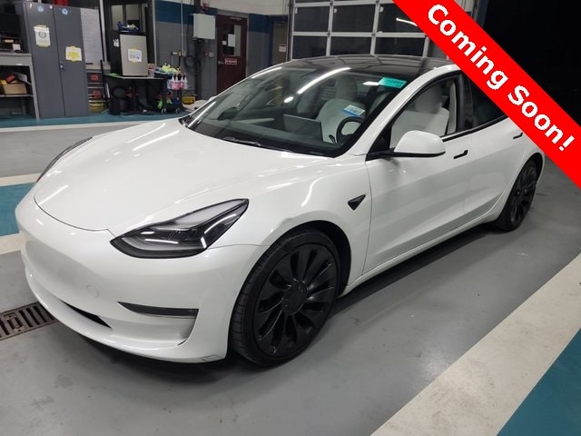 2022 Tesla Model 3 Performance's photo