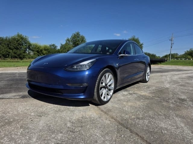 2019 Tesla Model 3 Long Range's photo