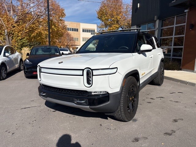 2022 Rivian R1S Launch Edition photo 3