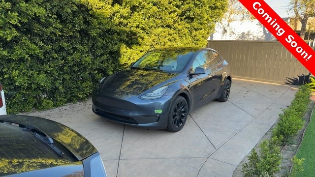 2022 Tesla Model Y Long Range's photo