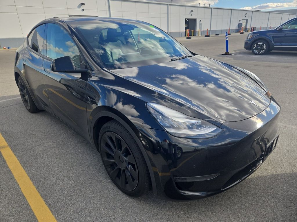 2021 Tesla Model Y Long Range photo 4