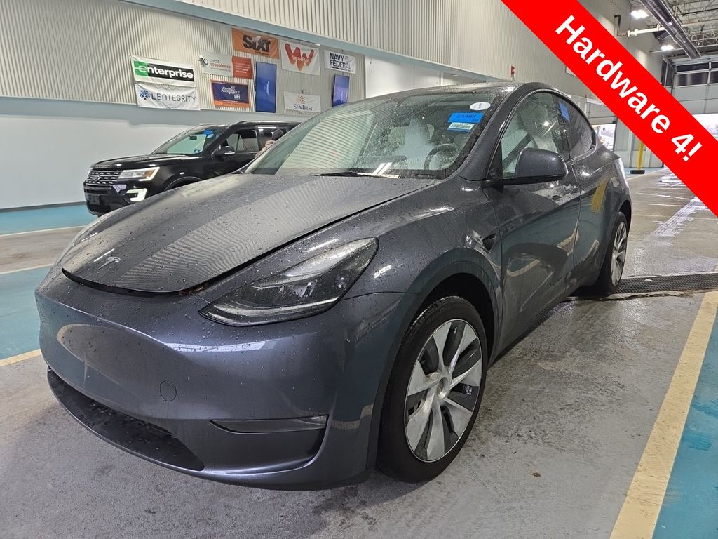 2023 Tesla Model Y Long Range's photo