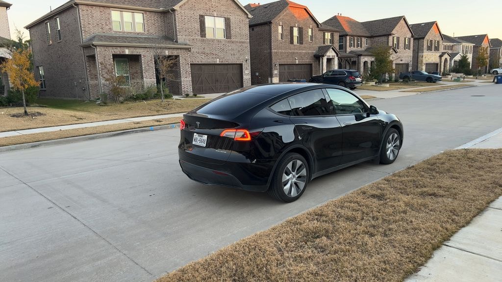 Used 2024 Tesla Model Y Long Range SUV