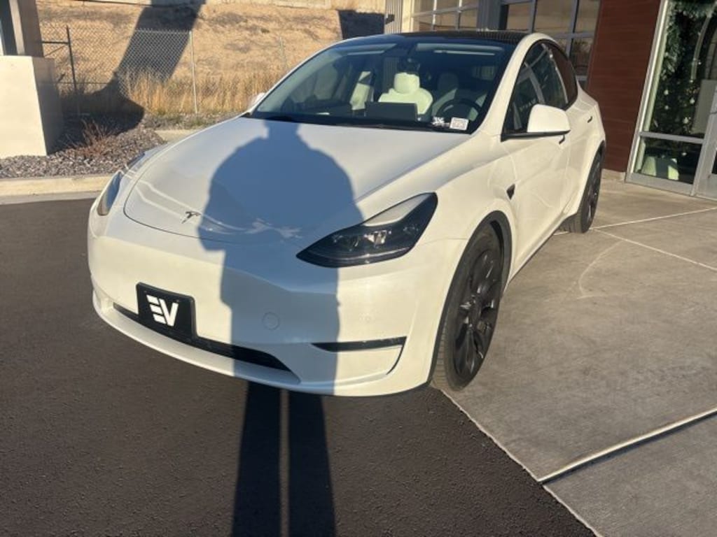 Used 2022 Tesla Model Y Performance SUV