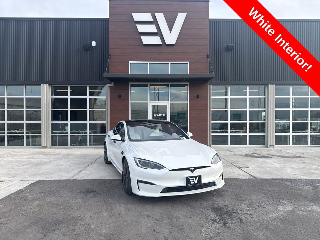 2022 Tesla Model S Base