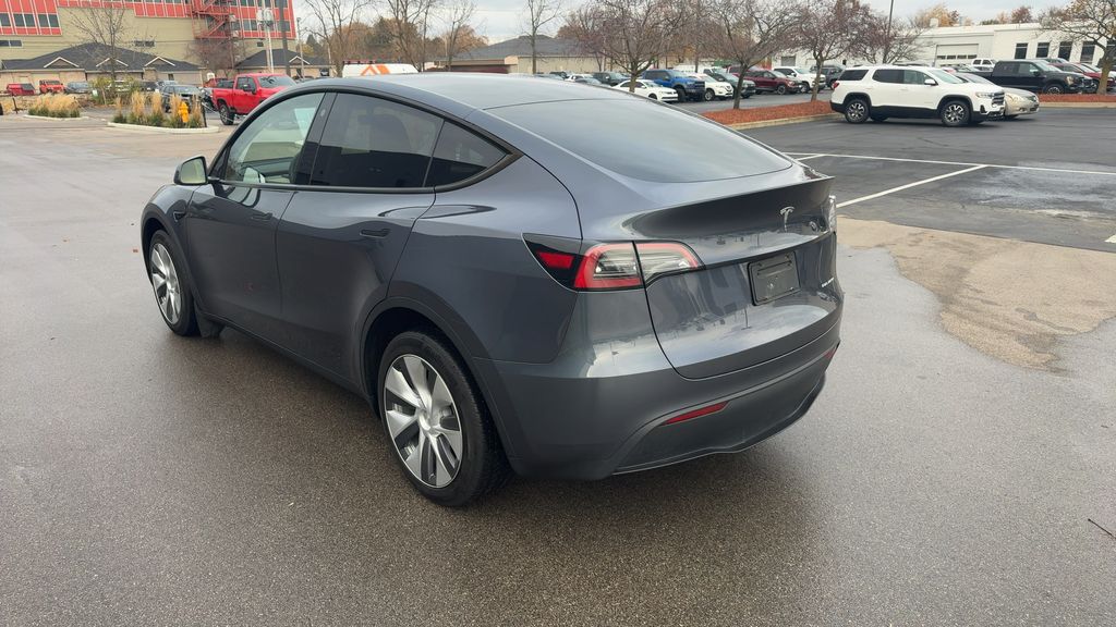 2023 Tesla Model Y Long Range photo 4
