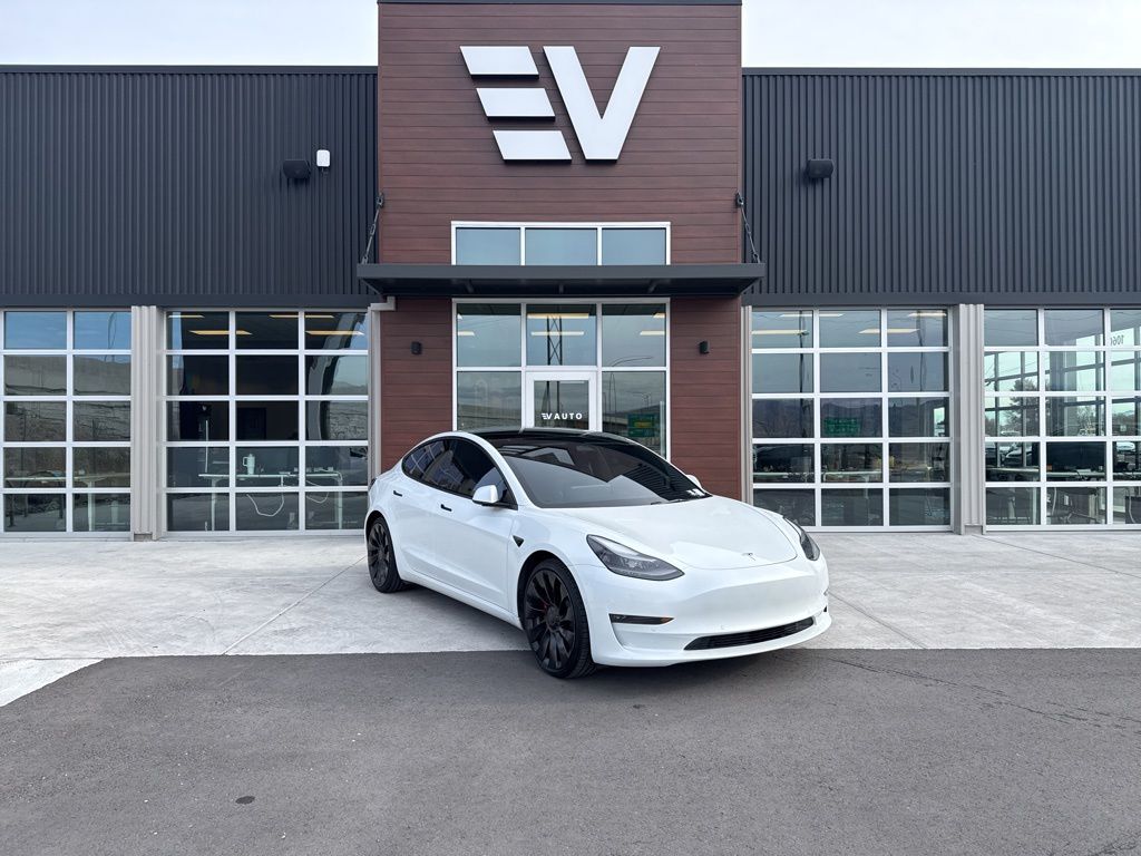 2022 Tesla Model 3 Performance's photo