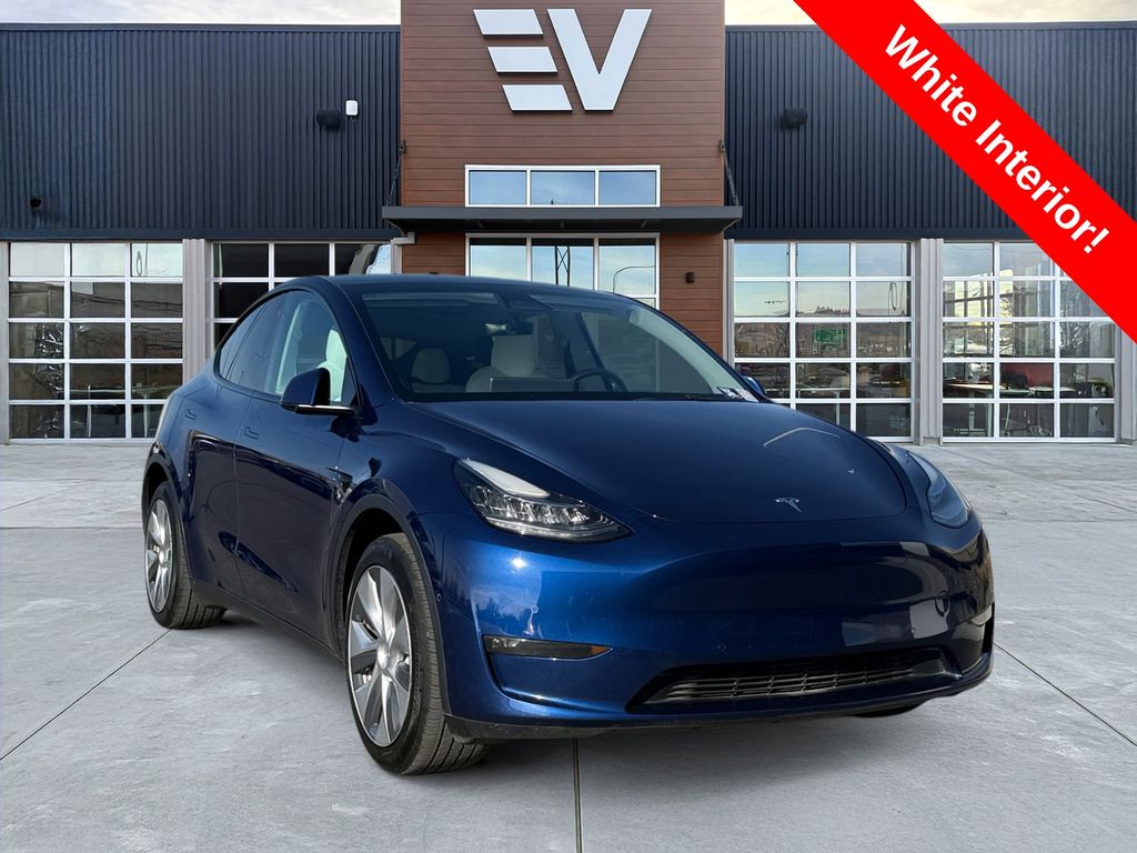 2022 Tesla Model Y Long Range's photo