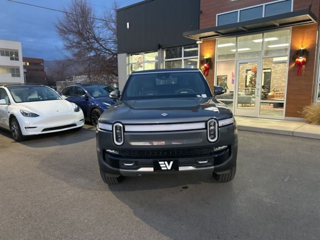 Used 2024 Rivian R1S Adventure SUV