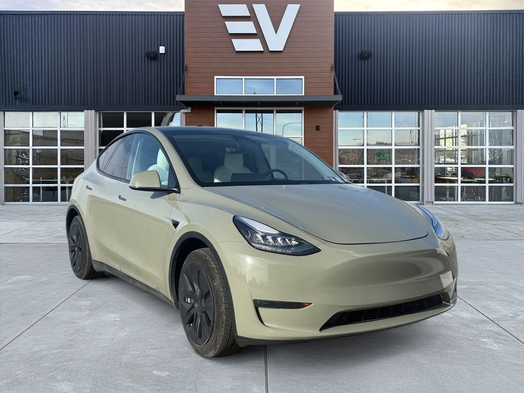 2020 Tesla Model Y Long Range's photo