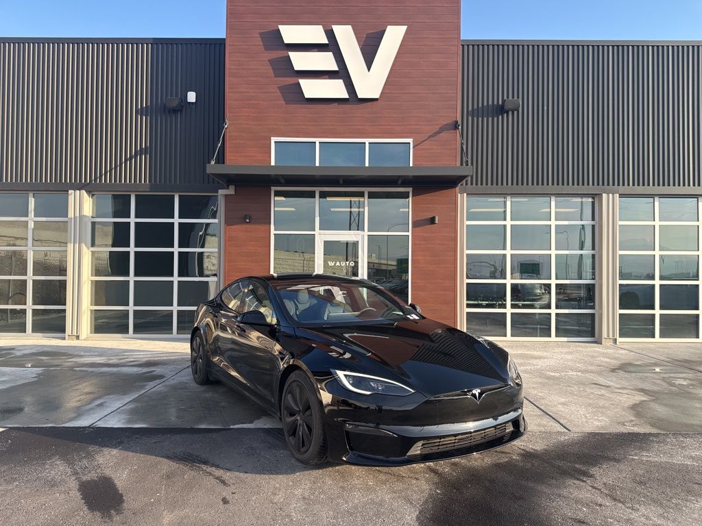 2023 Tesla Model S Plaid's photo