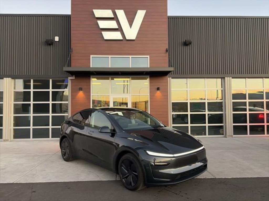 Used 2026 Tesla Model Y Long Range SUV
