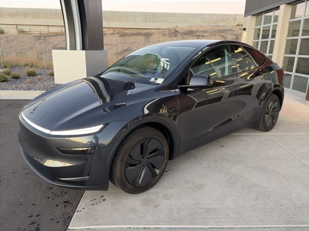Used 2026 Tesla Model Y Long Range SUV
