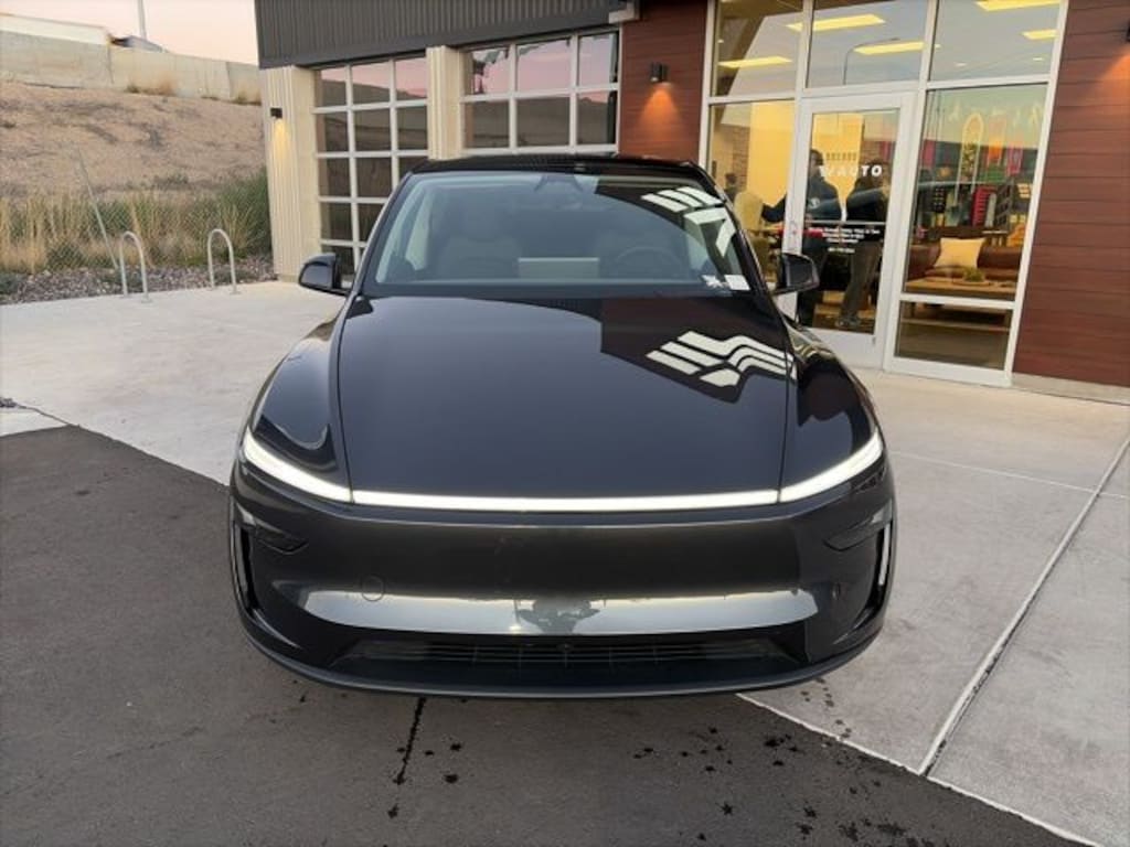 Used 2026 Tesla Model Y Long Range SUV