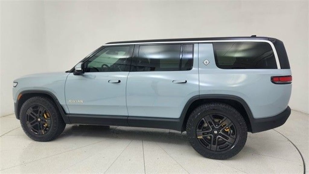 Used 2023 Rivian R1S Launch Edition SUV